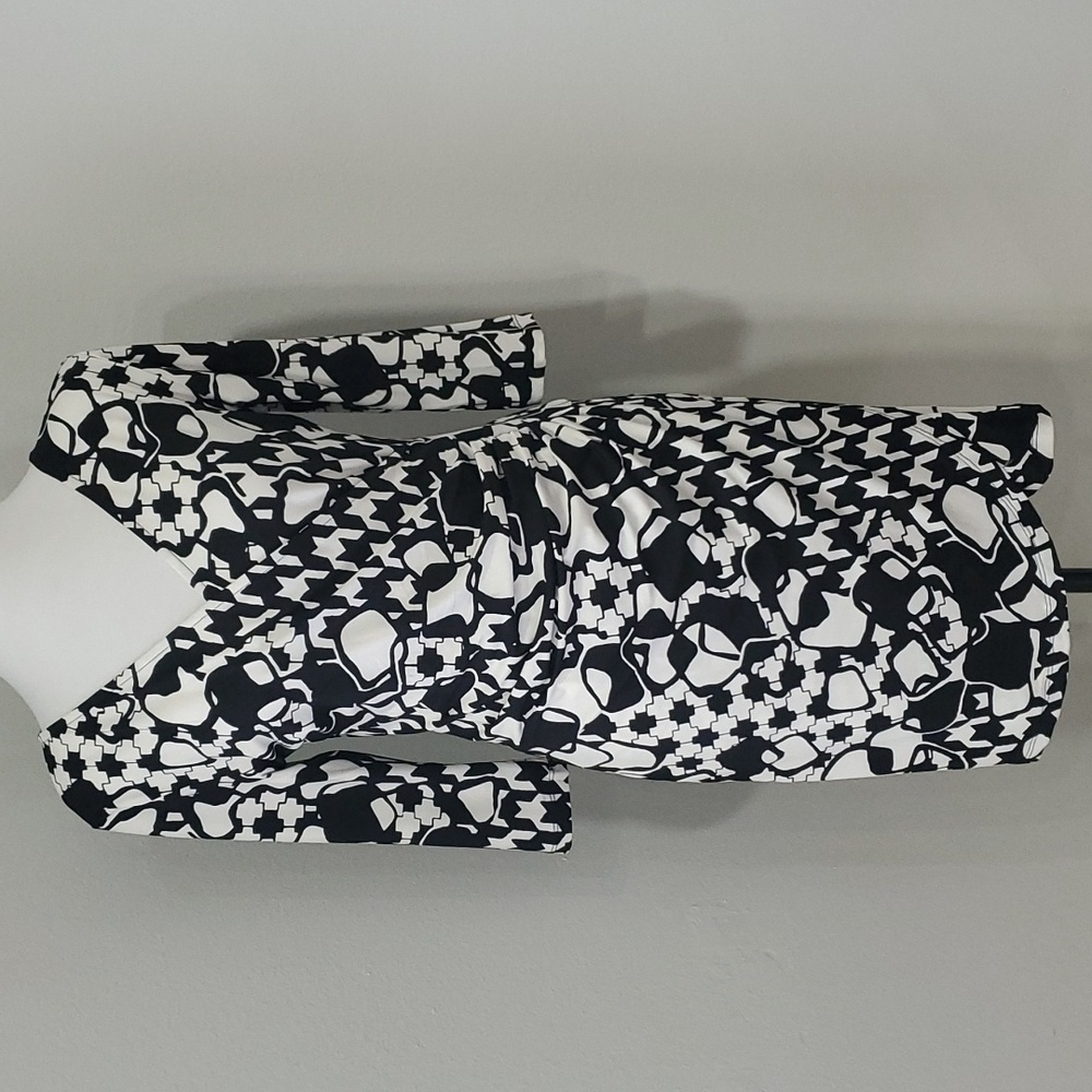 The Label dress size med NWT